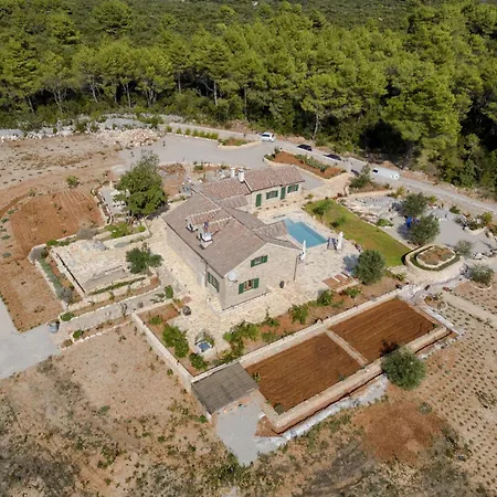 Miranda Hvar Villa *